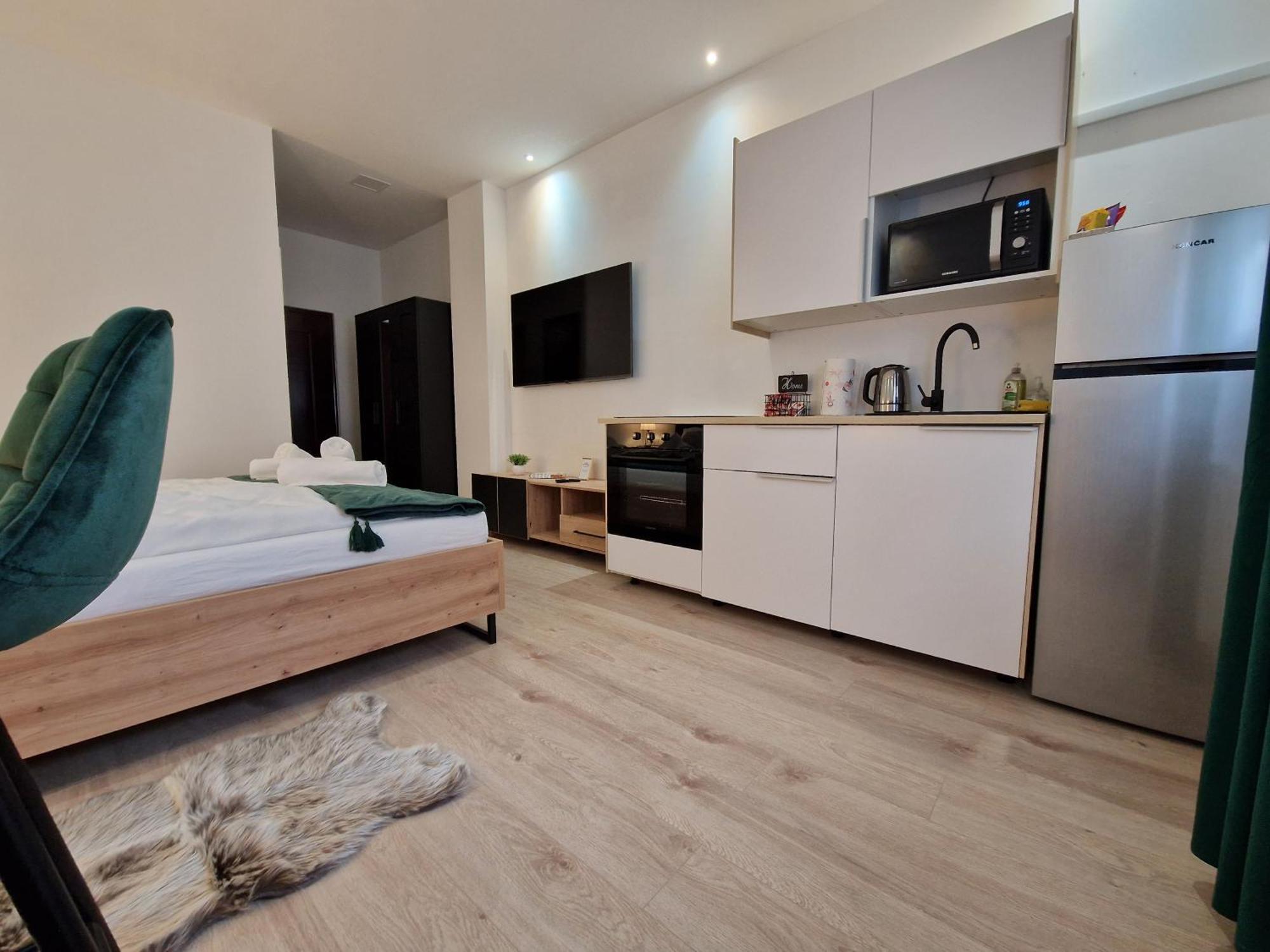 Apartment Luxury B Slavonski Brod Exterior foto